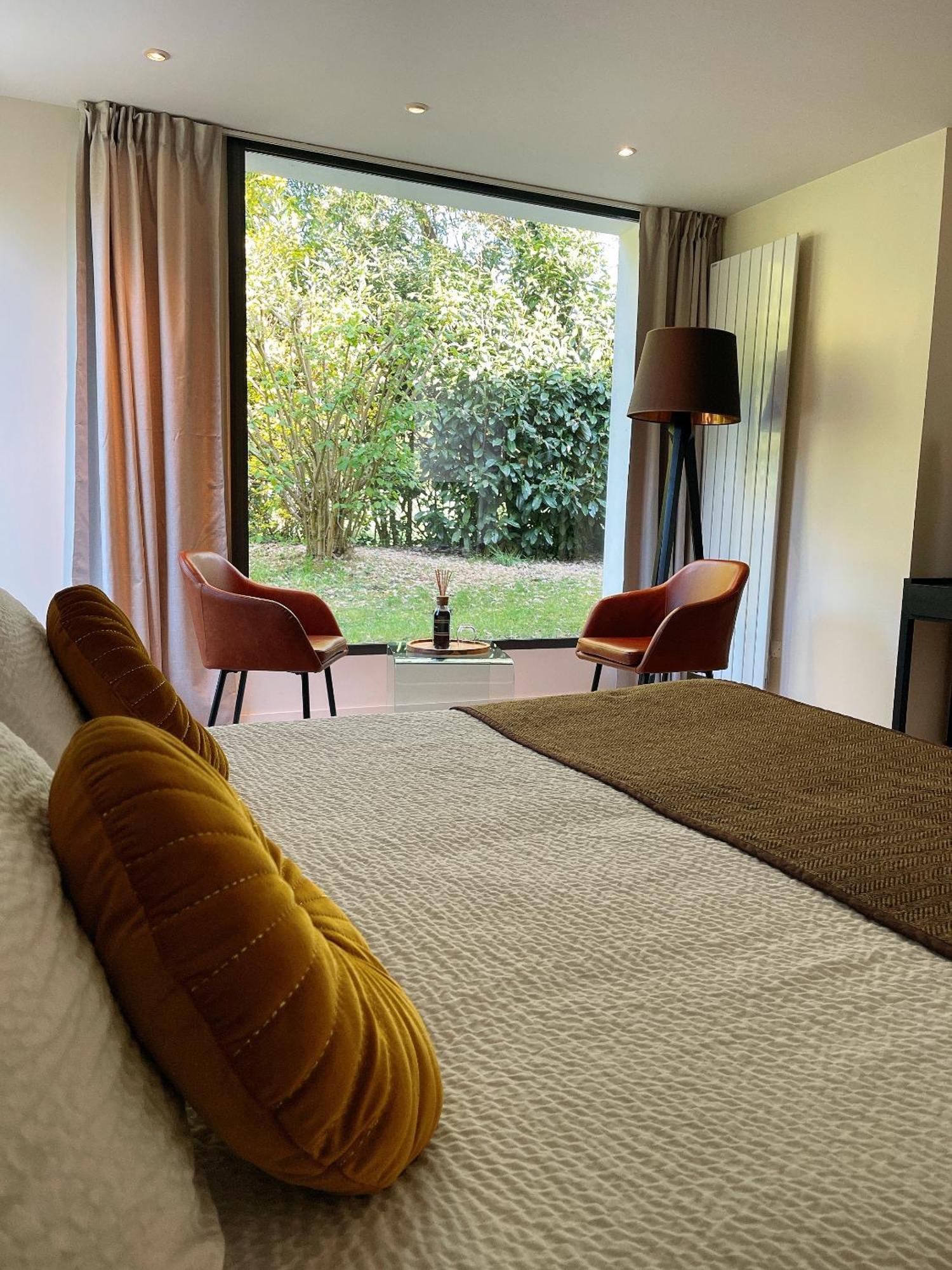 Sucé Les Arbres Rouges B&B 외부 사진